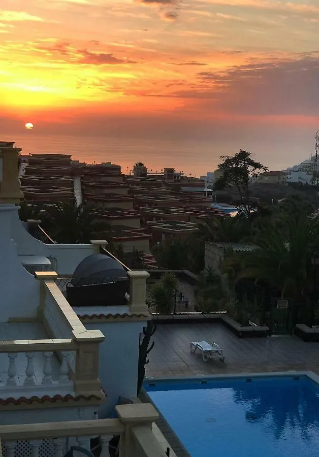 Amazing Apartment With Ocean View Costa Adeje  España